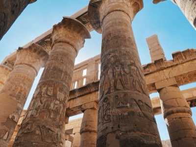 Luxor e Karnak: O Centro Espiritual do Egito Antigo em 500 km