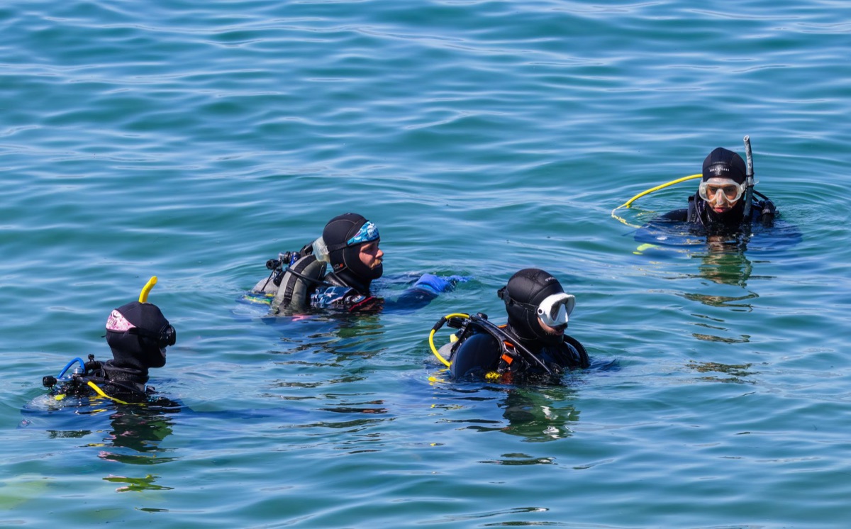 Equipo de buceo en Hurghada